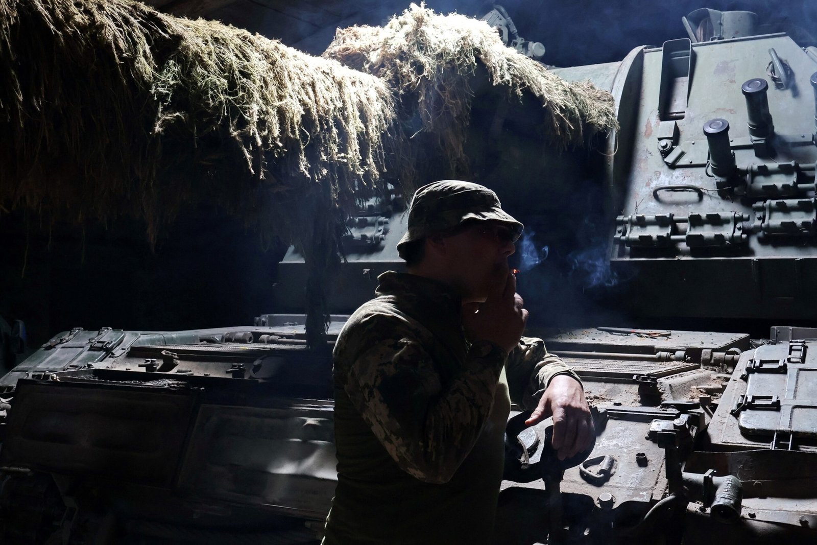 Hundreds of drones attack Russia with impacts, informed interruption in Moscow