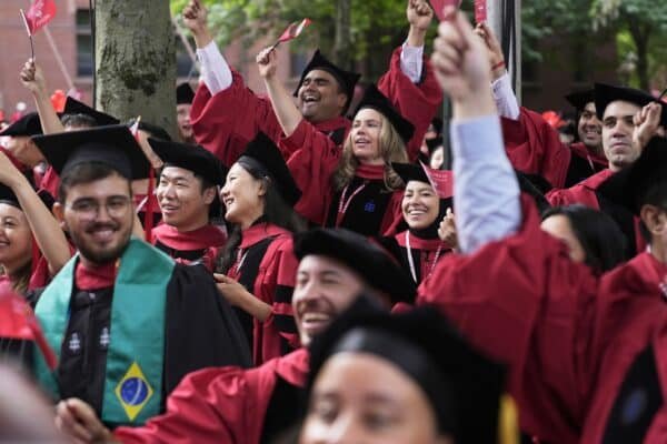 The Trump administration goes back in Harvard foreign students’ policy The Trump administration goes back in Harvard foreign students' policy