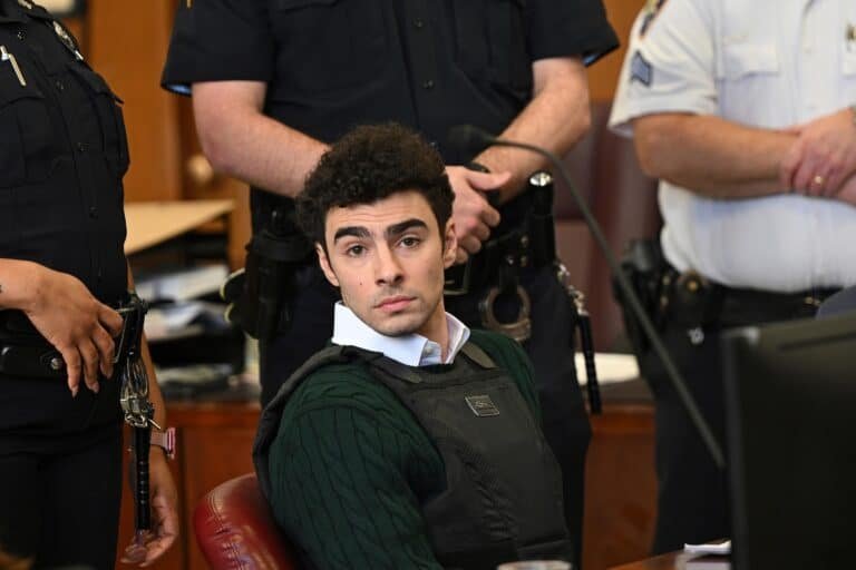 Luigi Mangione prosecutors violate their health rights, says the defense